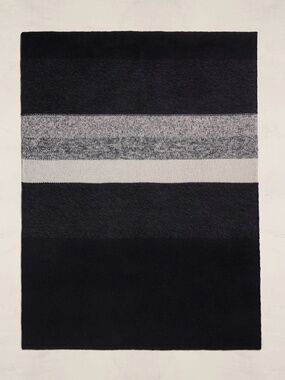 James Perse Cashmere Throw and matching Pillows (2)